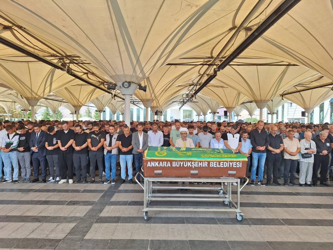 Ankara’da asansör boşluğuna düşüp ölmüştü: Ağabeyden 'ihmal' iddiası - Resim: 6